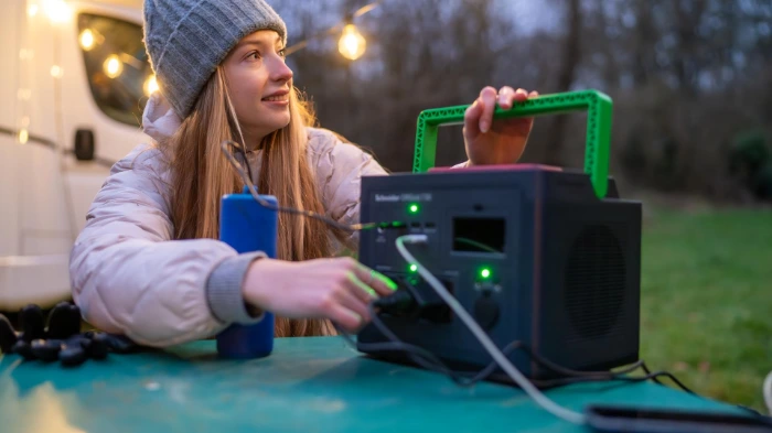 Schneider OffGrid 730 Portable Power Station using a Schneider OffGrid 730 portable power station while camping