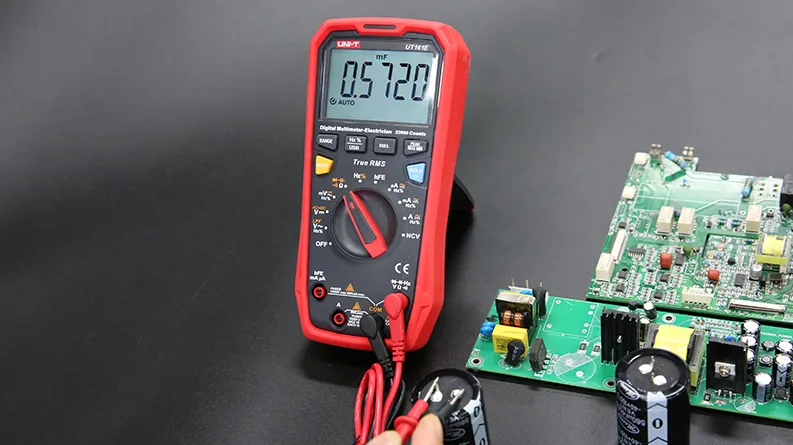 UT61E-Capacitance-Measurement.webp
