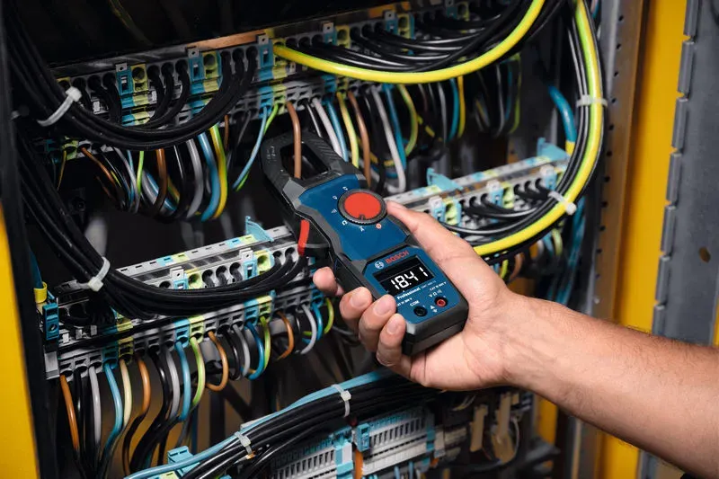 Bosch GMC 600-15 Professional Clamp Meter AC/DC 600v IP54.webp