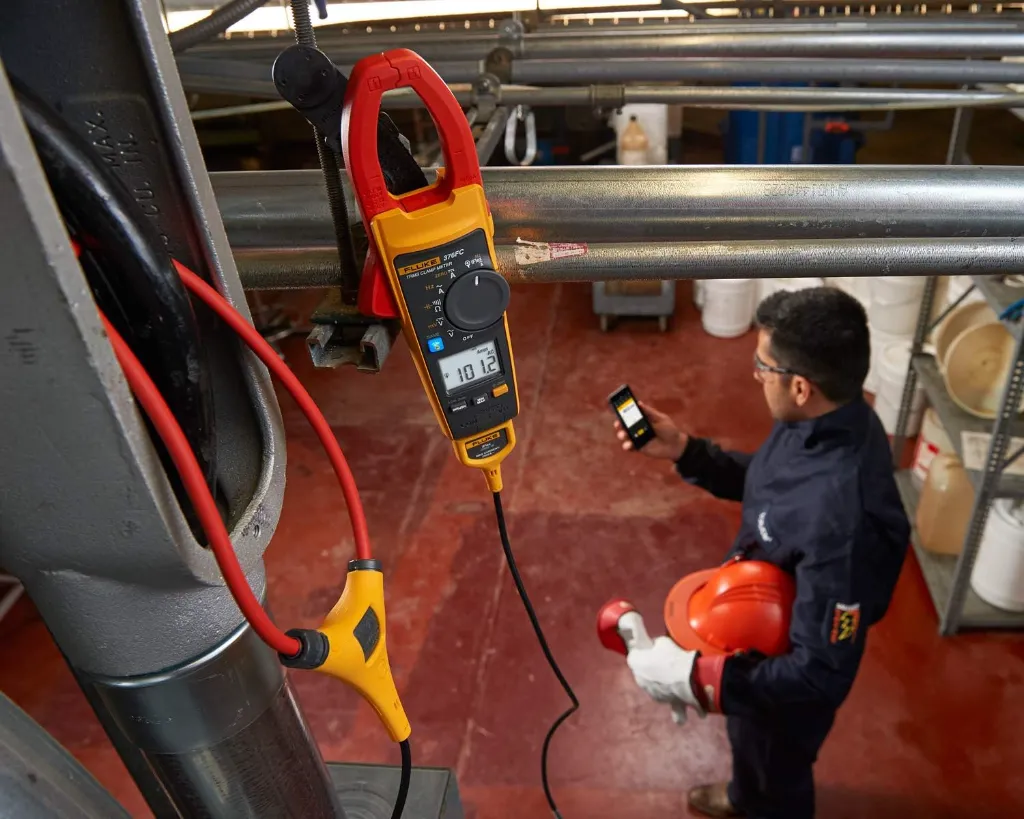 Fluke 376 FC True RMS Clamp Meter With iFlex Current Probe AC/DC 1000v.webp