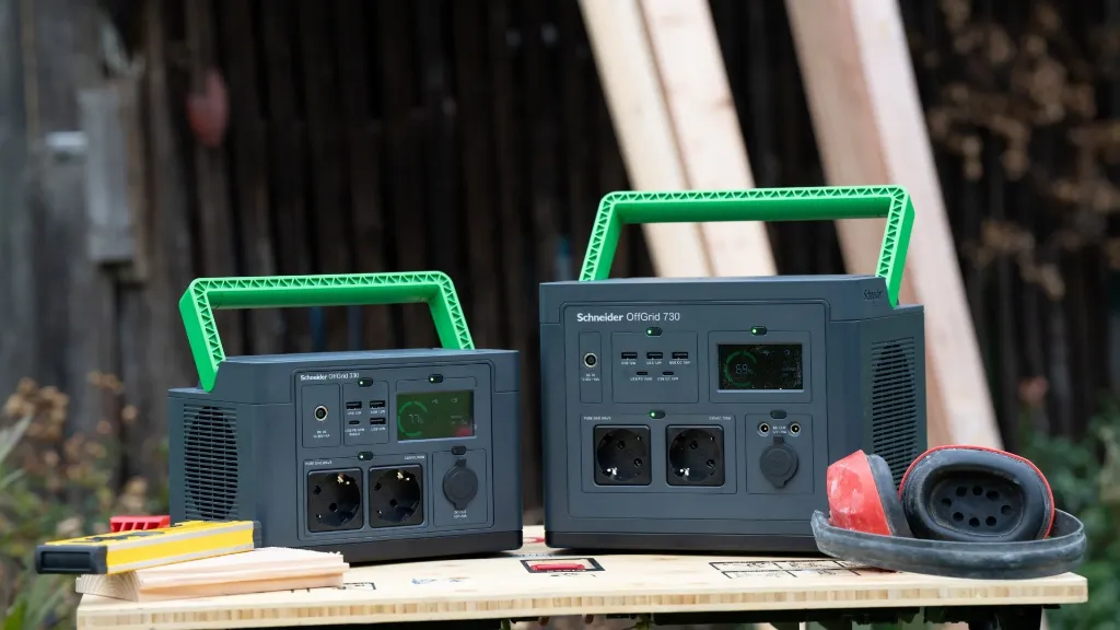 Schneider Electric OffGrid Portable Power Station 330, 230V, 332Wh Lithium-ion, LCD, 2 CEE 7/3 Schuko Outlets, Sinewave, 3 USB-A, 1 USB-C, Wireless Charger.webp