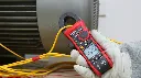 UT219DS-Voltage-Measurement (1).webp