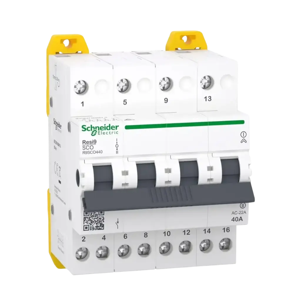 [R9SCO440] Schneider Electric Changeover Switch, Resi9, 4P, 40A, 400/415VAC