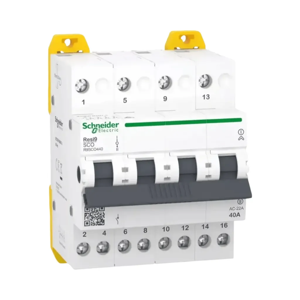 [R9SCO440] Schneider Electric Changeover Switch, Resi9, 4P, 40A, 400/415VAC