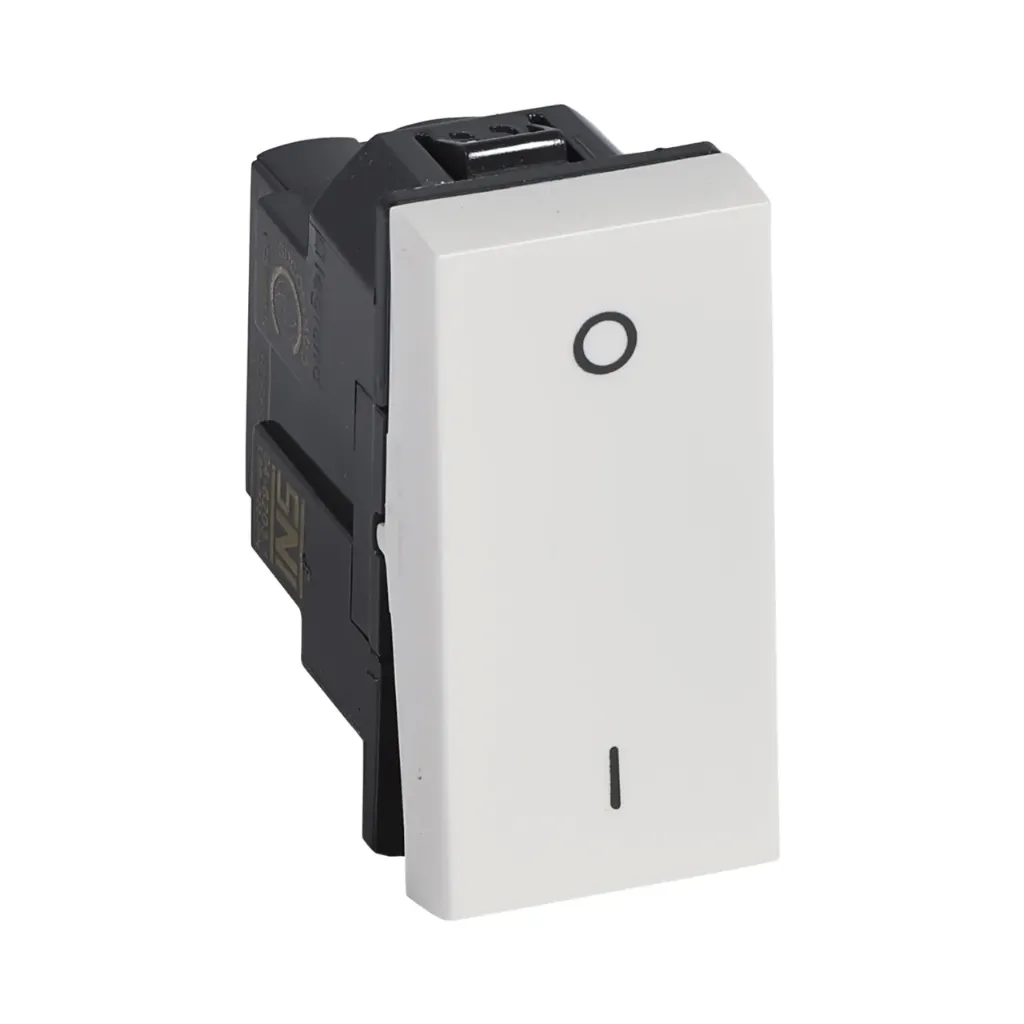[572013] Legrand  Arteor™1-Way Double Pole Switch 20 AX 250 V~1 Module White