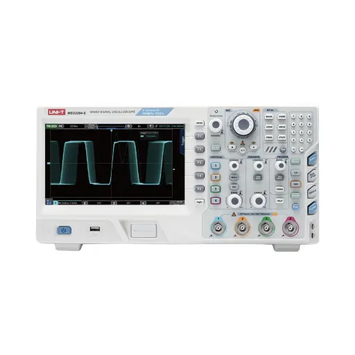 [UPO2204] Uni-T Multi-function Digital Phosphorus Oscilloscope, 4 channels, Bandwidth 200 MHz